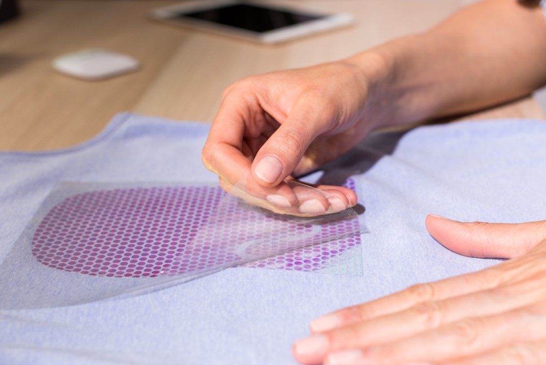 How To Put Glitter Iron On On Cricut Mat